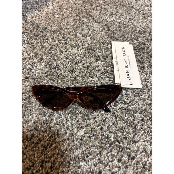 Janie and Jack toddler sunglasses 2-4 years. C20-29 - Picture 1 of 3